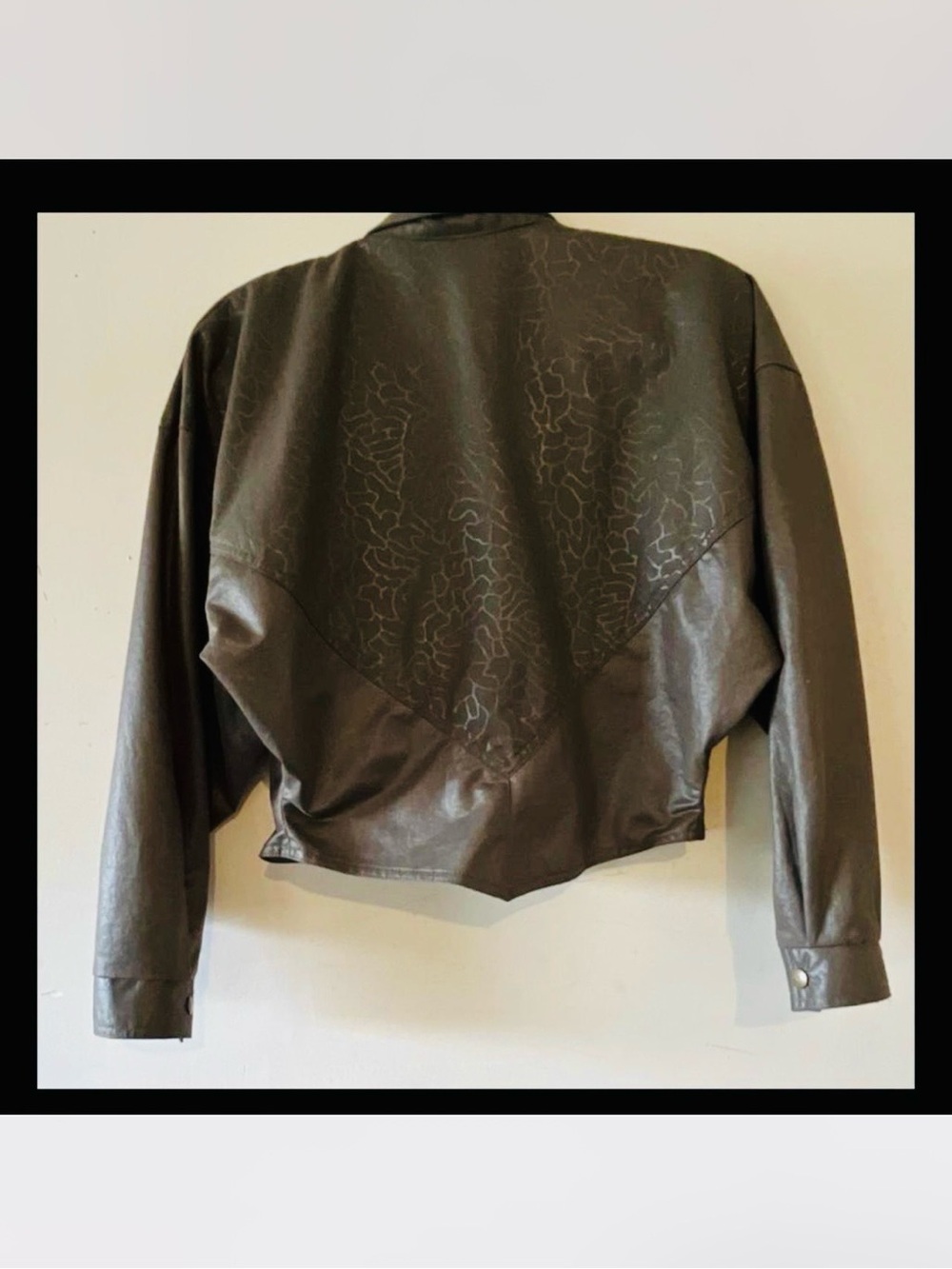 La Belle Olive Green Cropped Leather Jacket - Picture 5 of 6